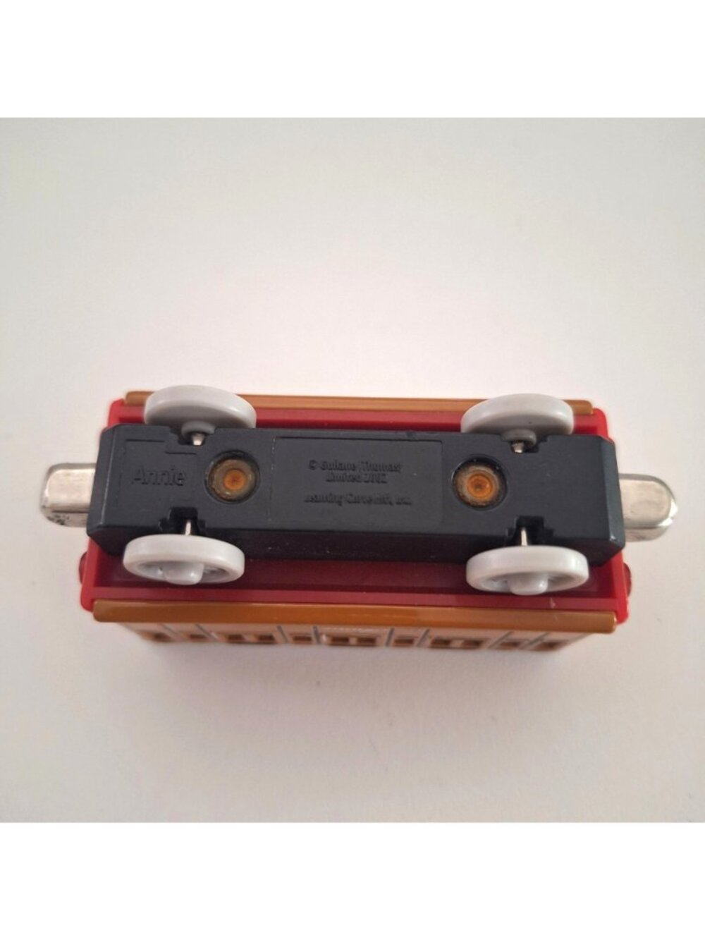 Annie Thomas & Friends Take N Play Railroad Diecast Coach Train Car Magnetic 3" - Picture 7 of 7